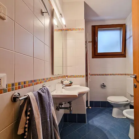 Comfortable Garden For Four Guests Apartamento *