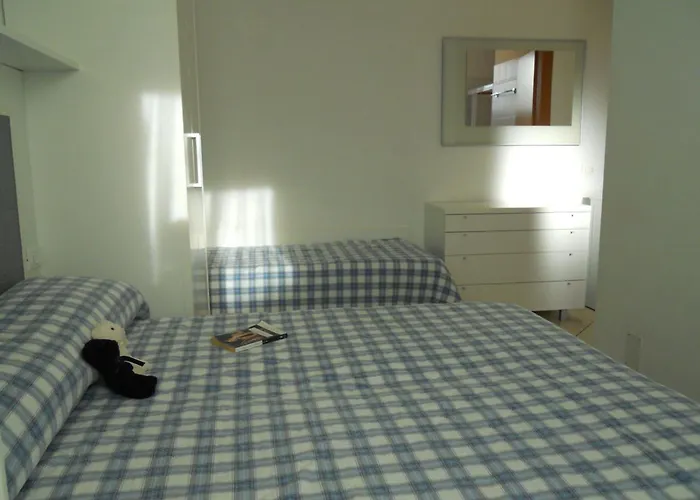 Comfortable Garden For Five Guests شقة بيبيوني